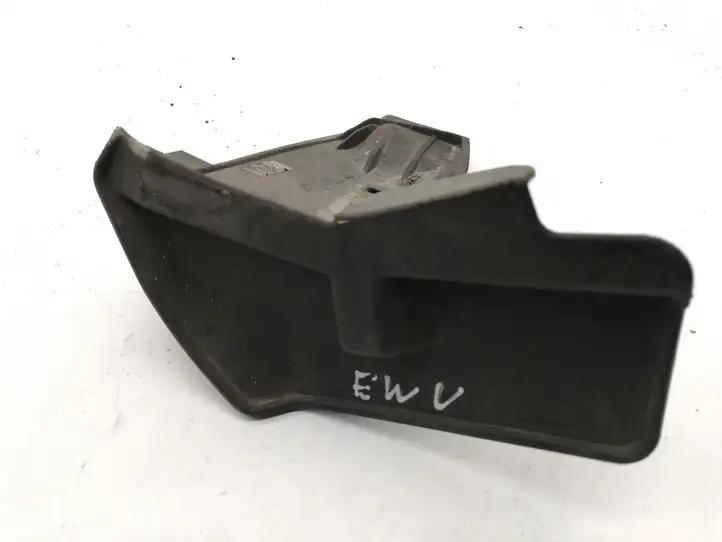 Toyota Yaris (2014 - 2019) 656320D051 Наружная отделка заднего порога — фото 2