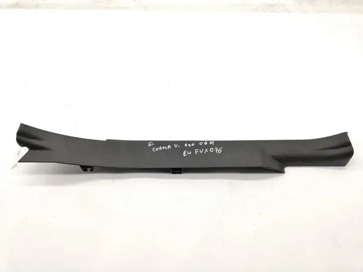 Toyota Corolla Verso E121 (2004 - 2007) 679180F010 Внутренняя отделка переднего порога — фото 1