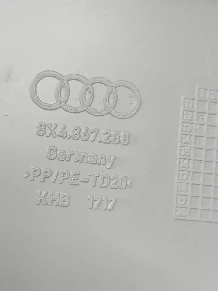 Audi A1 (2010 - 2014) 8X4867288 Обшивка стойки C — фото 6