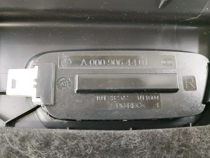 Mercedes-Benz GLC X253/C253 (2015 - ) Обшивка стойки C — фото 6