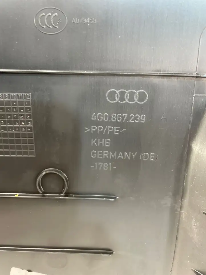 Audi A6 C7 (2014 - 2018) 4G0867239 Нижняя обшивка стойки B — фото 5