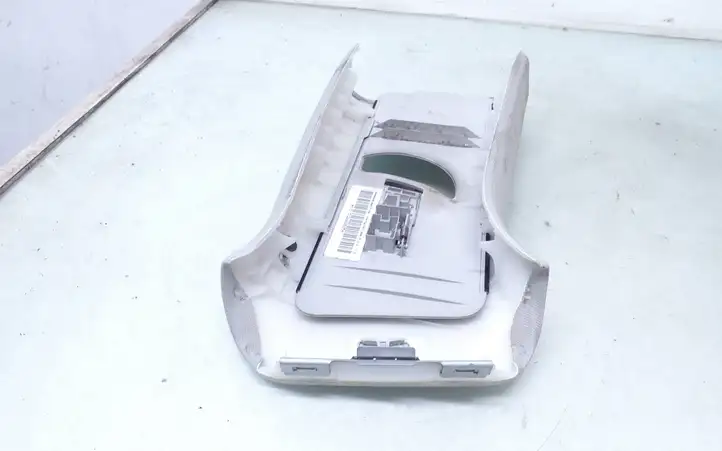 Volkswagen PASSAT B6 (2005 - 2010) 3C0868417E Накладка ремня безопасности — фото 4