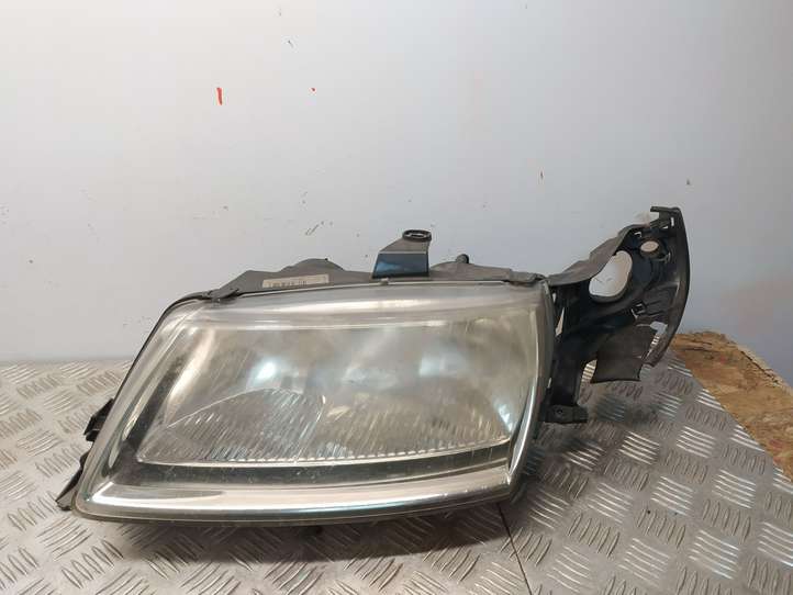 Saab 9-5 (1998 - 2005)  89006241 Передняя фара