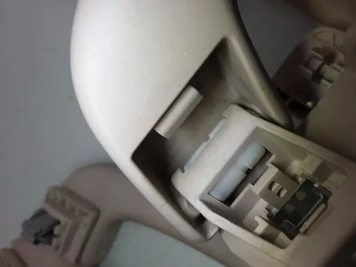 BMW 5 F10 F11 (2009 - 2016)  9171222 Передняя ручка