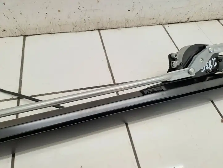 BMW 5 F10 F11 (2009 - 2016) 9178931 Электрическая шторка заднего стекла — фото 7
