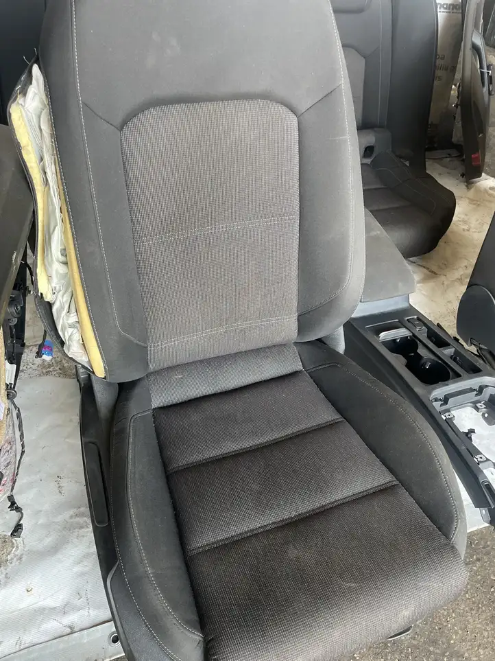 Volkswagen PASSAT B8 (2015 - ) Комплект салона — фото 6