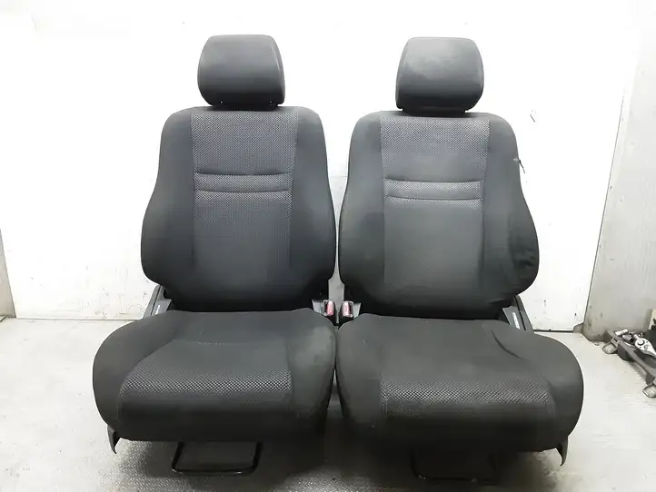 Toyota Avensis T250 (2003 - 2006) Комплект отделки дверей — фото 1