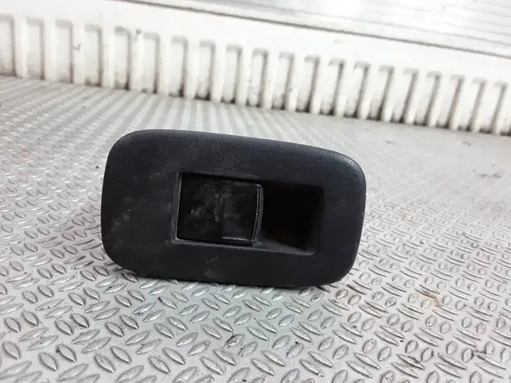 Toyota Auris 150 (2006 - 2012) Блок кнопок стеклоподъемников — фото 1