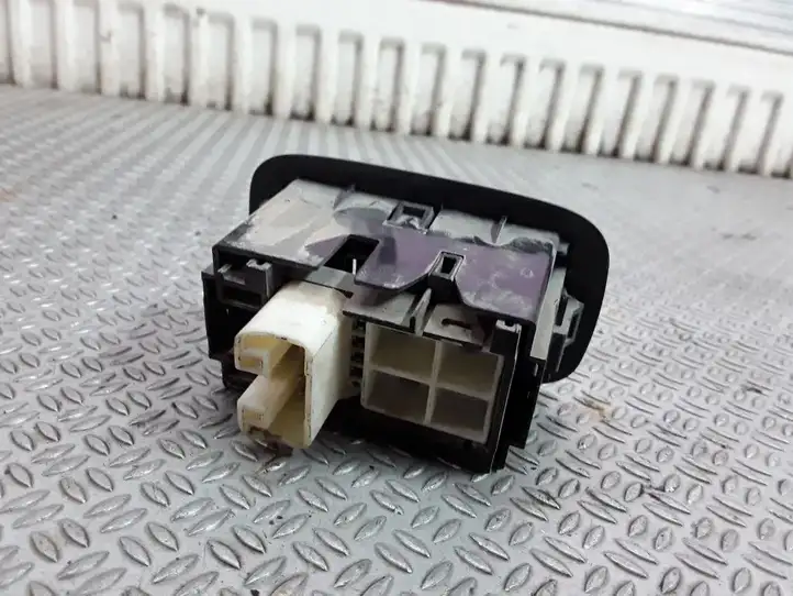 Toyota Auris 150 (2006 - 2012) Блок кнопок стеклоподъемников — фото 2