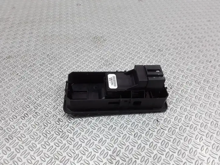 Land Rover Range Rover Sport L320 (2005 - 2009) YUD50107PVJ Блок кнопок стеклоподъемников — фото 2