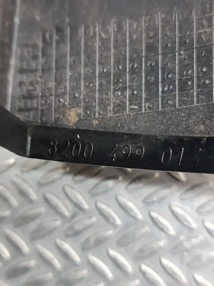 Renault Kangoo II (2014 - 2021) 8200499014 Отделка заднего фонаря — фото 5