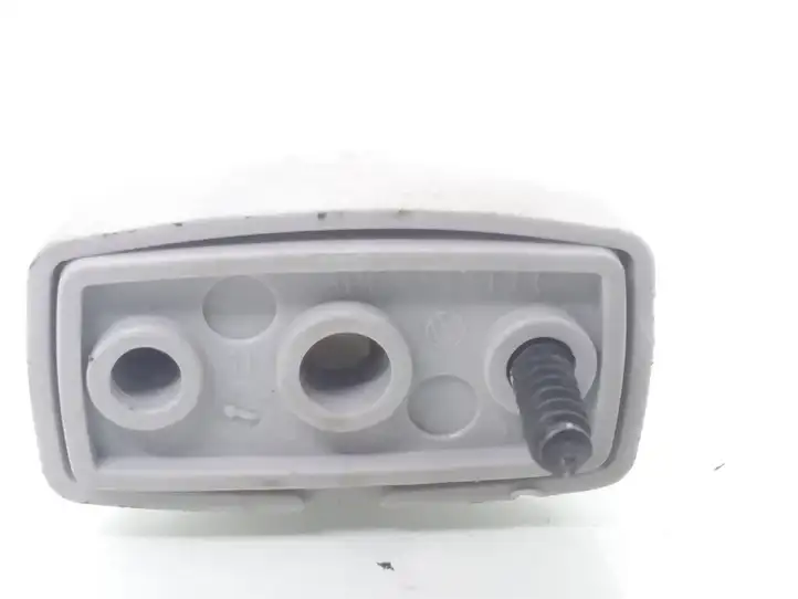 Volkswagen Golf IV (1998 - 2005) 3B0857561B Крепление солнцезащитного козырька — фото 3