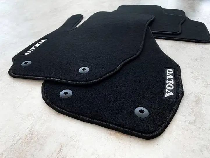 Volvo XC70 (2007 - 2013)   Комплект автомобильного коврика