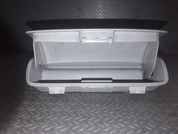 Volkswagen Jetta V (2005 - 2010) 1K0868837C Очечник — фото 2