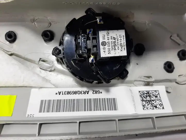 Volkswagen Golf VII (2013 - 2019)  5G0867233 Отделка стойки (A)