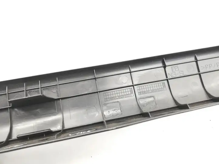 Toyota Prius (XW30) (2009 - 2015) 6791347070 Внутренняя отделка переднего порога — фото 4