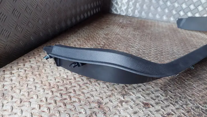 Dodge Durango (2013 - ) 1KE80DX9AB Верхняя обшивка у окна — фото 3