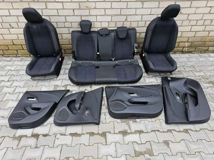 Opel Corsa F Sėdynių komplektas