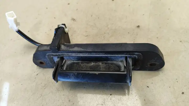 Citroen C-Crosser (2007 - 2013)   Ручка (задней крышки)