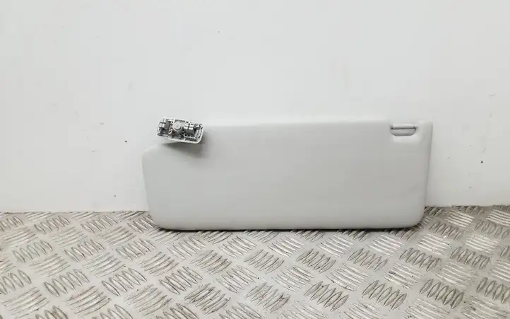 Skoda Octavia Mk3 (5E) (2013 - 2019)  5G0857552AS Щиток от солнца