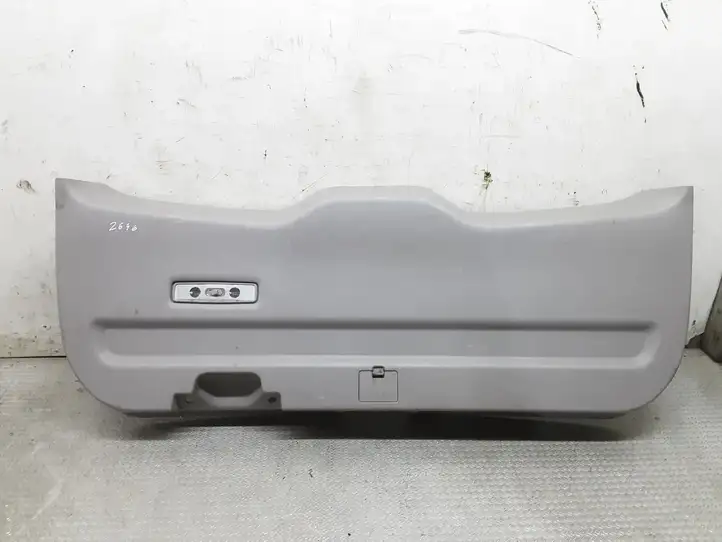 Mitsubishi Grandis (2003 - 2012) MR576115 Комплект обшивки крышки багажника — фото 1