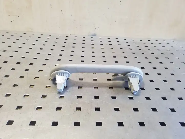 Nissan Qashqai (2010 - 2013)  8200003209 Задняя ручка