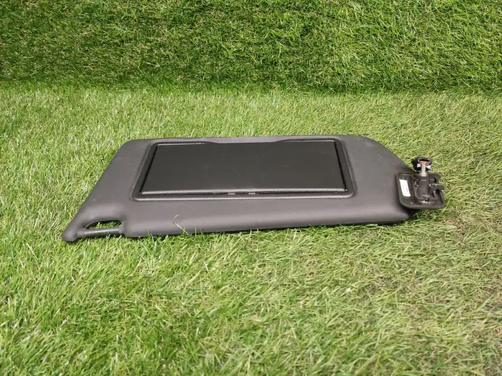 Opel Astra (2004 - 2009)  13187126 Щиток от солнца