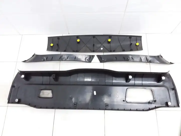 Volvo XC90 (2002 - 2006) 10158 Комплект обшивки крышки багажника — фото 2