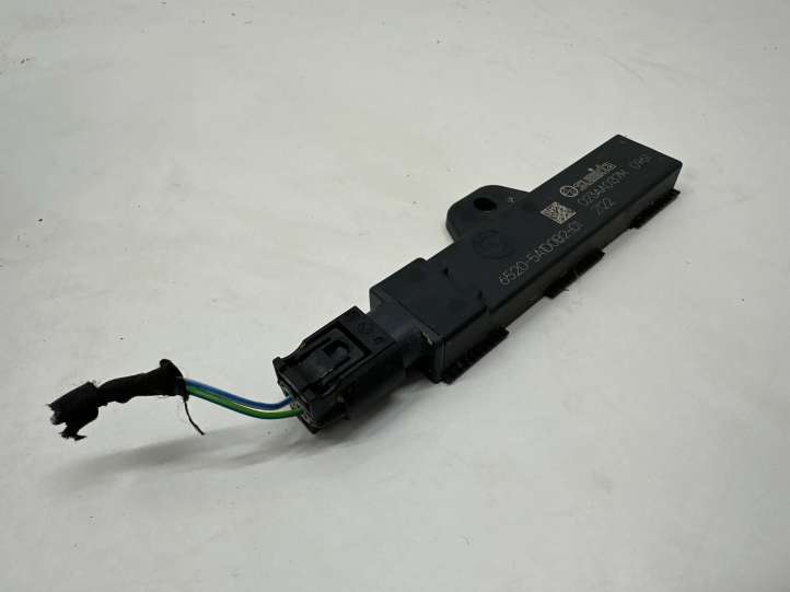 5A1D0B2 BMW iX Interjero komforto antena