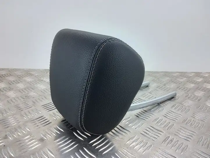 Mercedes-Benz C W205 (2014 - 2021)   Подголовник заднего сиденья