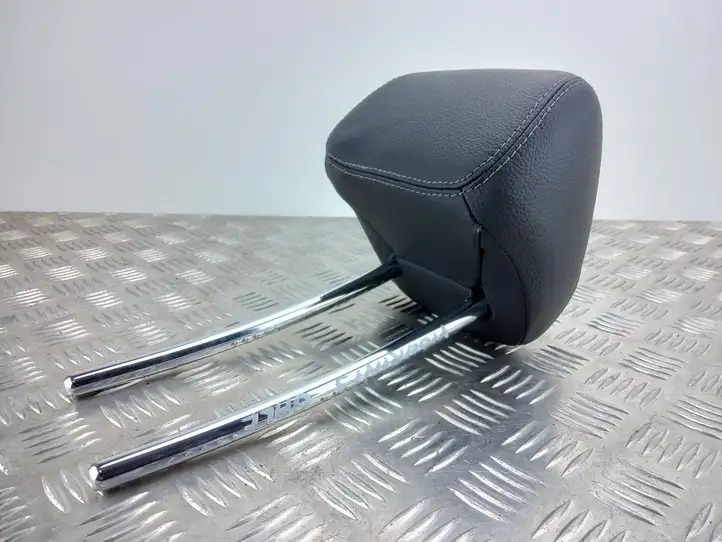 Mercedes-Benz C W205 (2014 - 2021)   Подголовник заднего сиденья