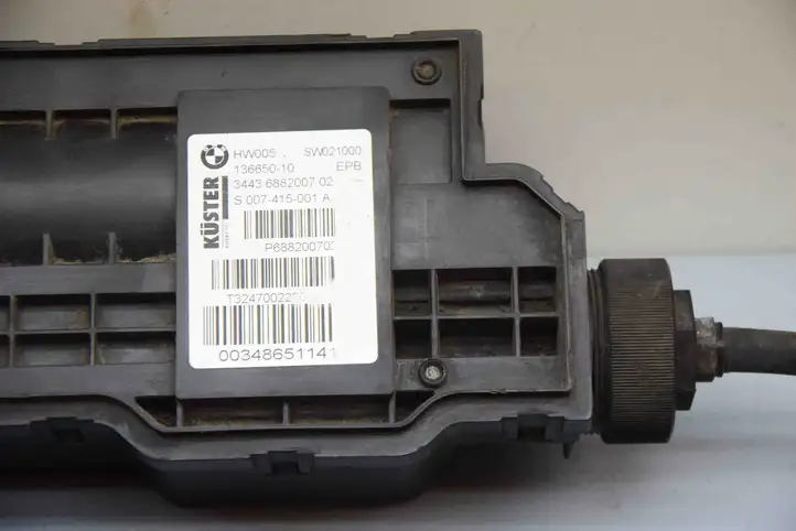 BMW X5 F15 (2013 - 2017) 6882007 Блок управления стояночным тормозом (EPB) — фото 12