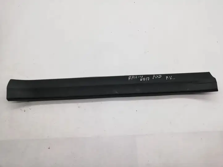 Toyota RAV 4 (XA40) (2012 - 2018) 6791442110 Внутренняя отделка переднего порога — фото 1
