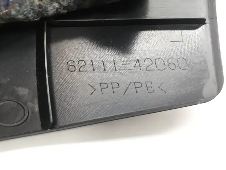 Toyota RAV 4 (XA40) (2012 - 2018)  6211142060 Отделка стойки (A)