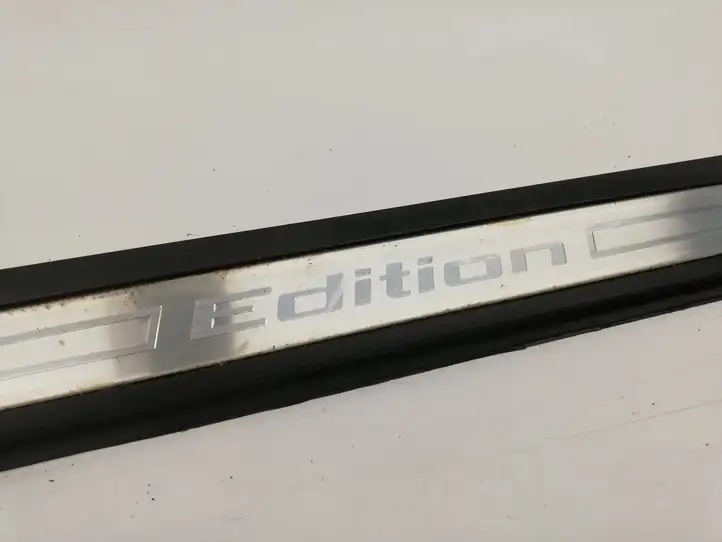 BMW 5 E60 E61 (2004 - 2010) 608290 Внутренняя отделка переднего порога — фото 2