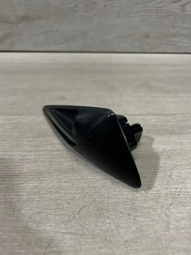 Tesla Model 3 (2017 - 2023) 112510650J Боковая камера в крыле — фото 2