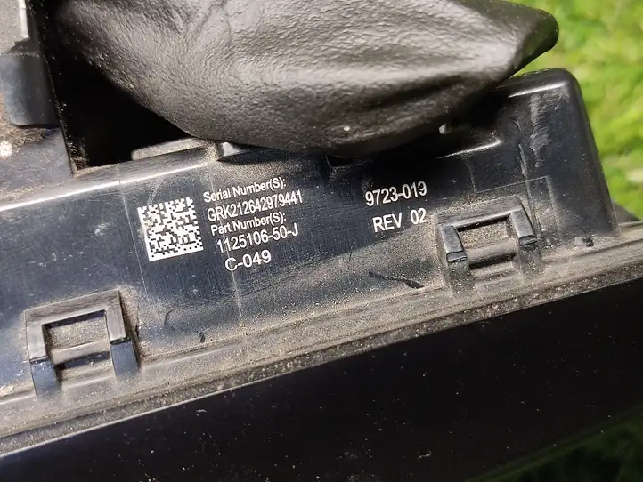 Tesla Model 3 (2017 - 2023) 112510650J Боковая камера в крыле — фото 2