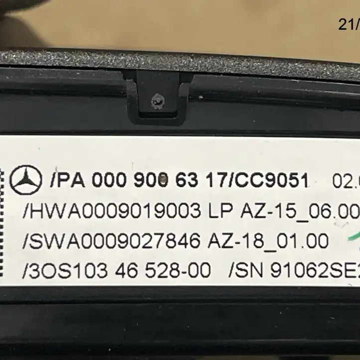 Mercedes-Benz E W213 (2016 - ) A0009006317 Включатель освещения интерьера — фото 4