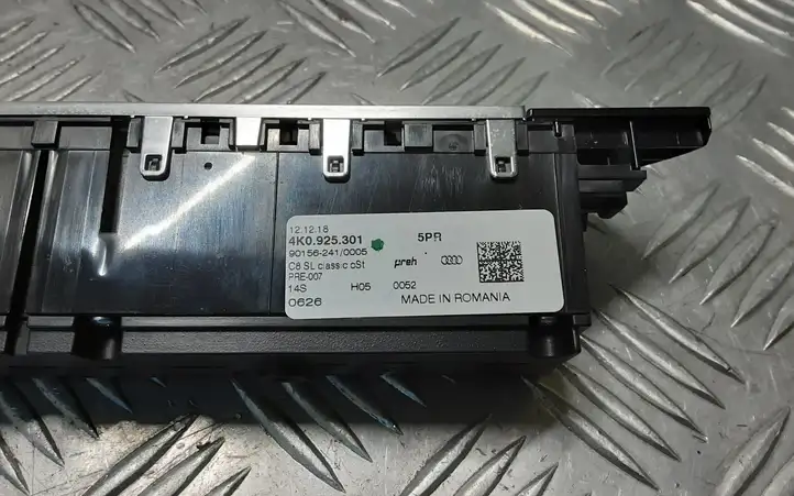 Audi A6 C7 (2014 - 2018) 4K0925301 Включатель аварийных фонарей — фото 6