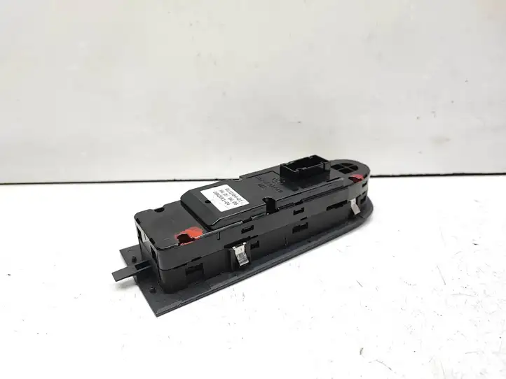 BMW 3 E92 E93 (2005 - 2014) 9132184 Кнопка стеклоподъемников — фото 2