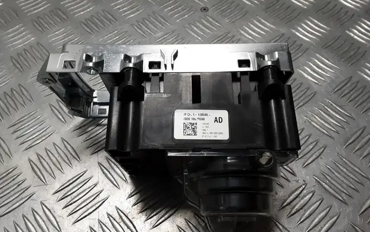 Land Rover Range Rover L405 (2012 - 2017) CPLA14B596AD Включатель блокировки дифференциалов — фото 6