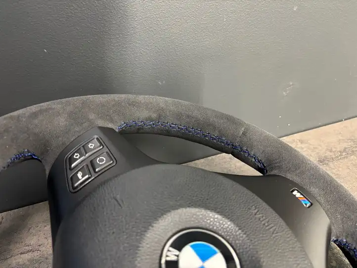 BMW 1 E82 E88 (2007 - 2014) Руль — фото 2