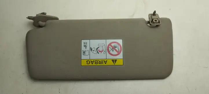 Kia Optima (2015 - 2018)   Щиток от солнца