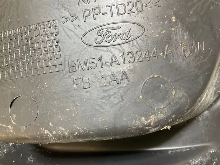 Ford Focus ST (2015 - 2018) BM51A13244A Наружная отделка заднего порога — фото 2