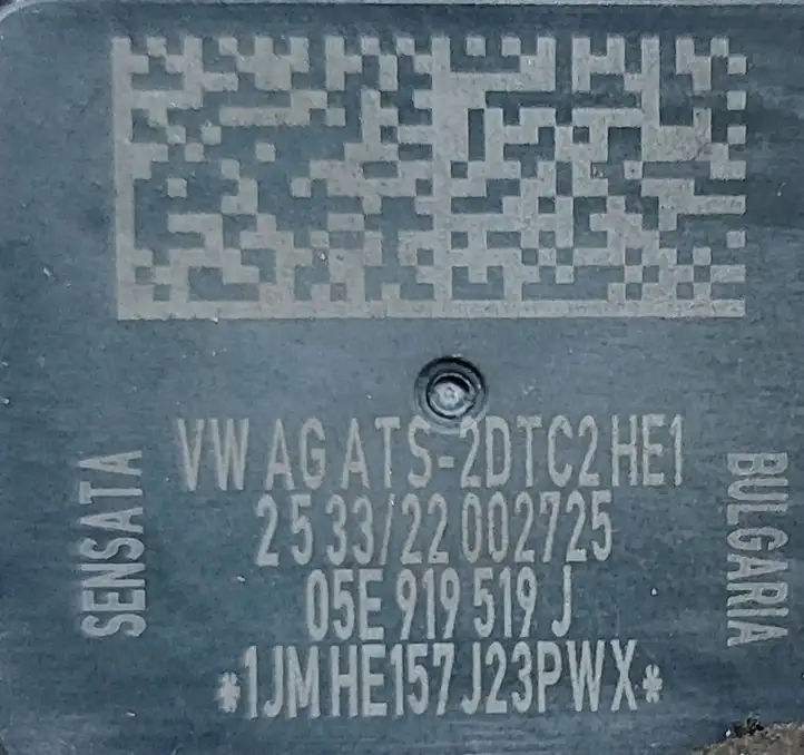 Volkswagen T-Roc (2017 - )  05E919519J Измеритель температуры масла