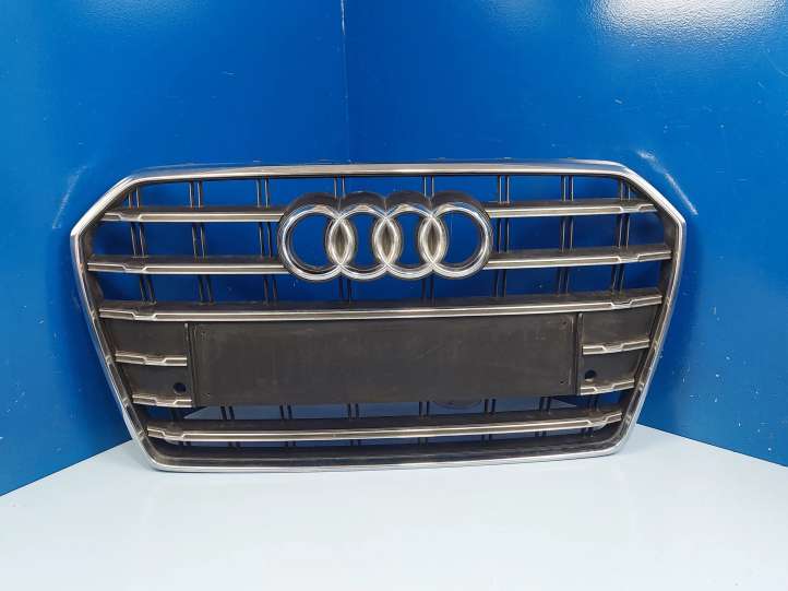 Audi A6 (2014 - 2018)  4G0853653T Верхняя решётка