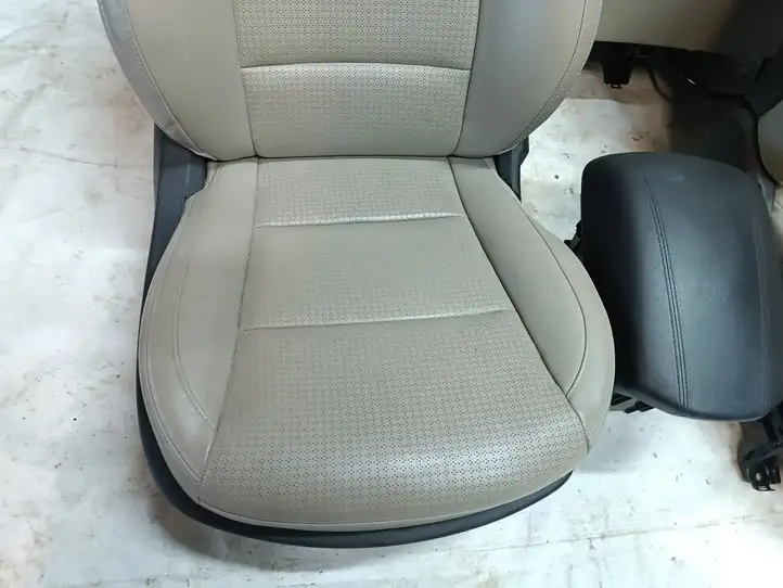 Hyundai Santa Fe (2012 - 2015) Комплект отделки дверей — фото 8