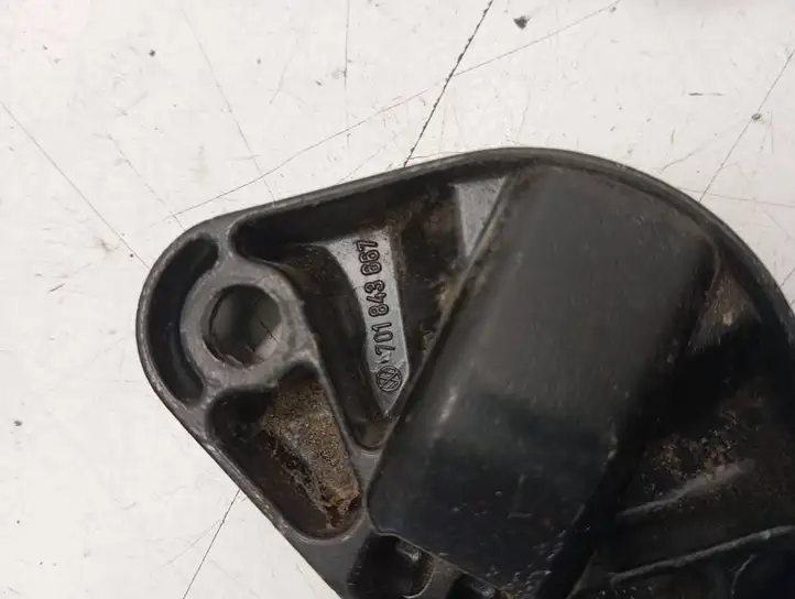 Volkswagen Multivan T4 (1991 - 2003) 701843667 Петля замка раздвижной двери — фото 3