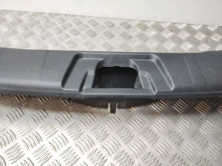 Nissan Qashqai (2013 - 2017) 849924EA0A Отделка порога багажника — фото 5