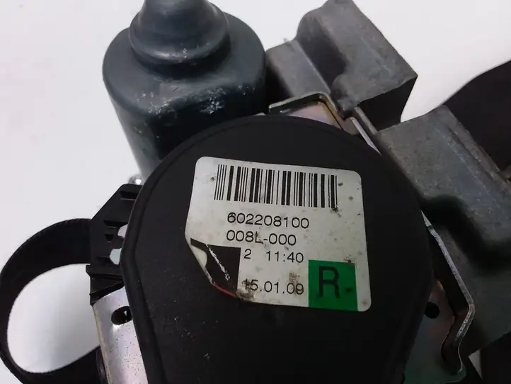 Mercedes-Benz E W211 (2002 - 2009)  609098200D Передний ремень безопасности